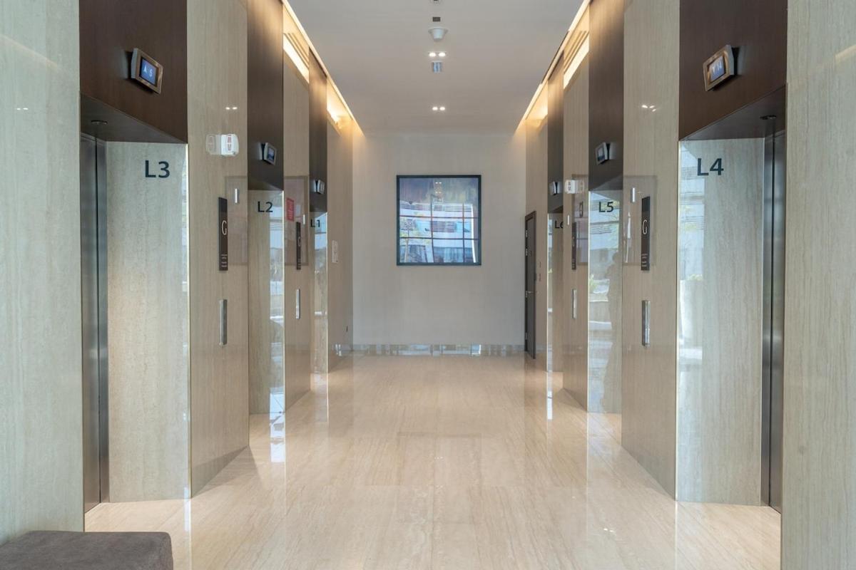 Cool 4-Bedroom Apartment With Burj Views At Bellevue Tower In Downtown Dubai Exteriör bild