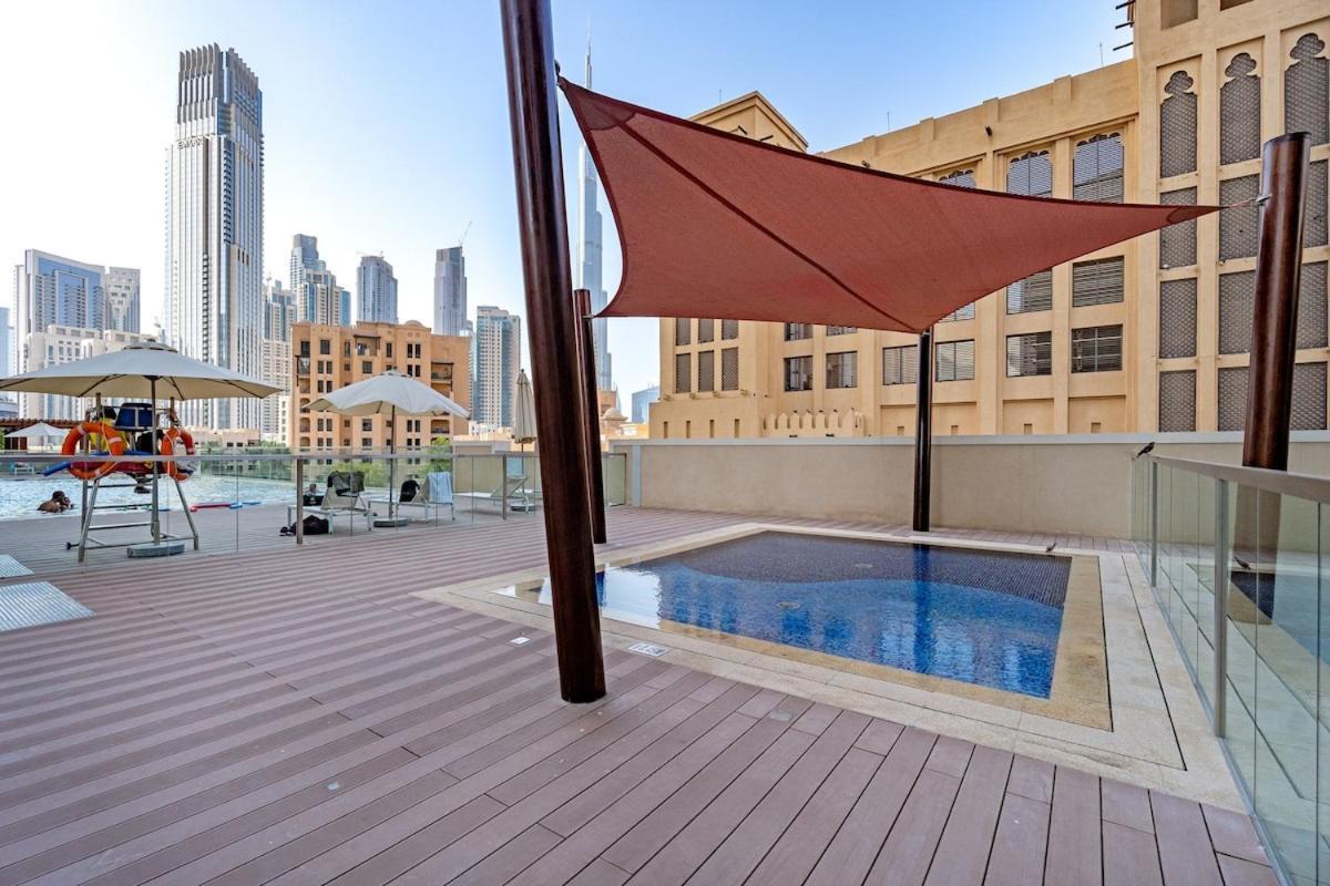 Cool 4-Bedroom Apartment With Burj Views At Bellevue Tower In Downtown Dubai Exteriör bild